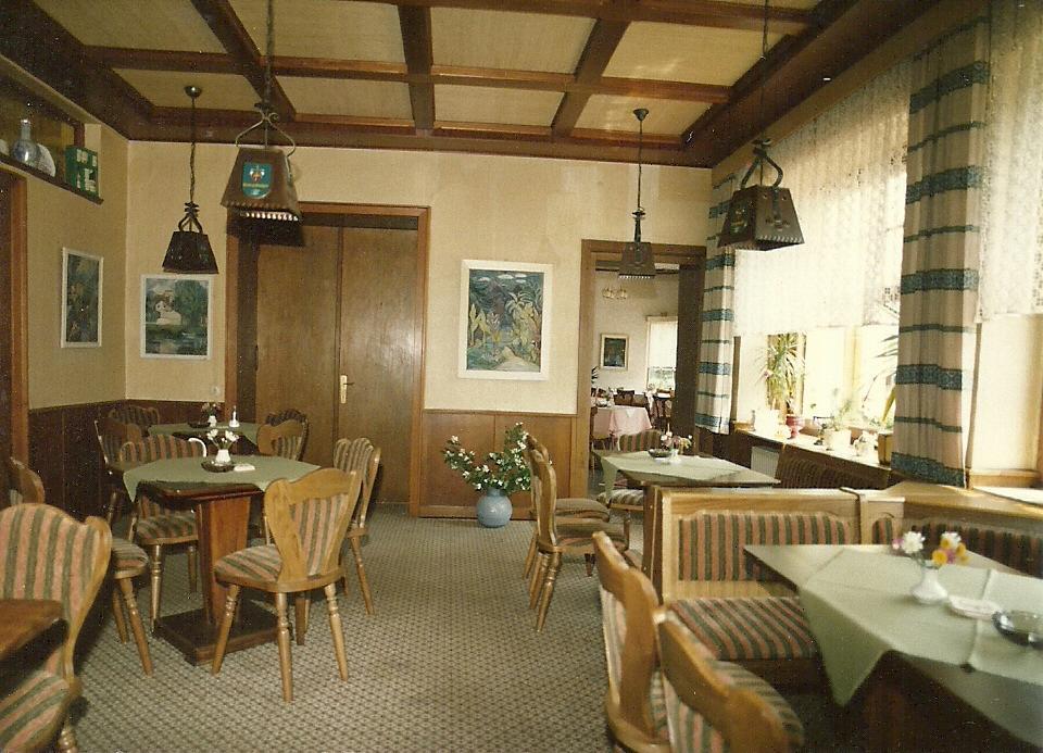 Gasthaus Zur Traube Hatzenport Exterior photo
