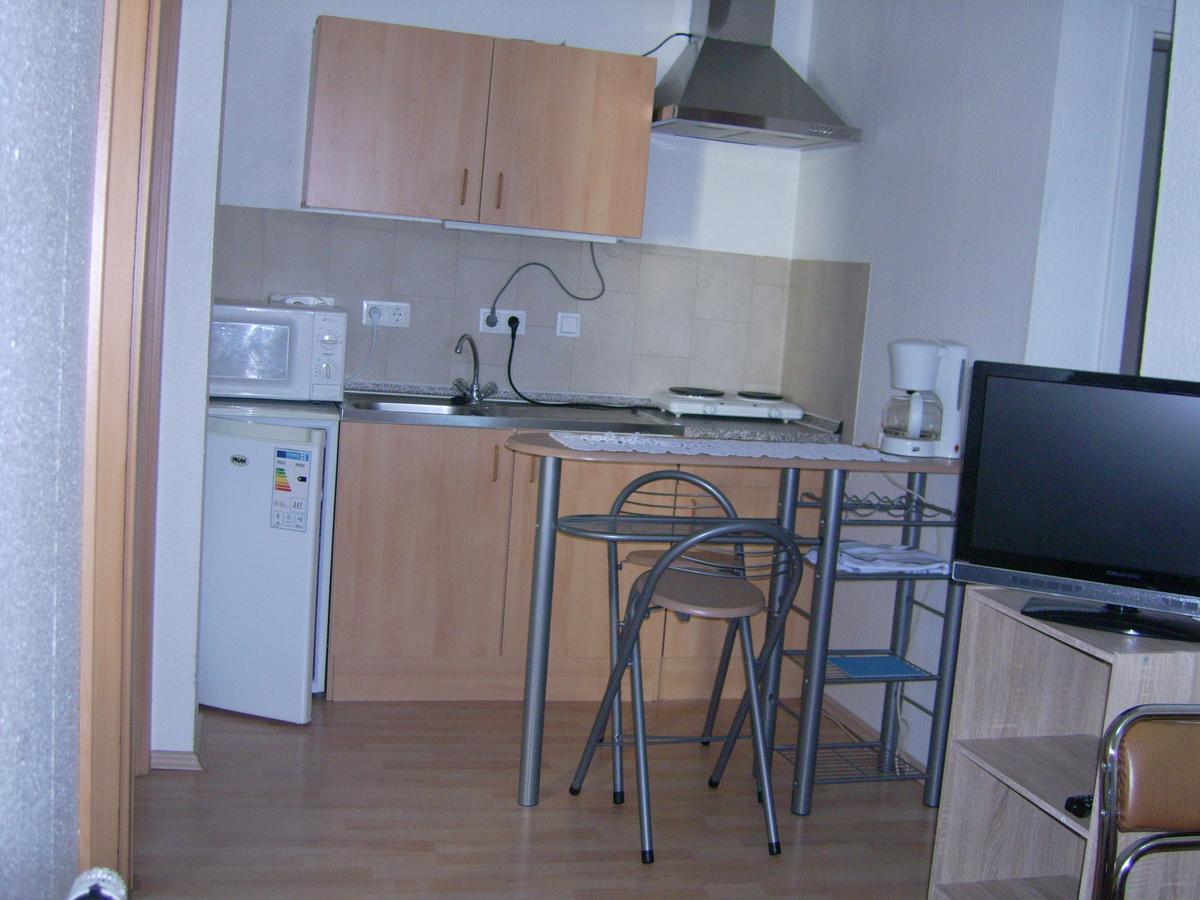 Gasthaus Zur Traube Hatzenport Room photo