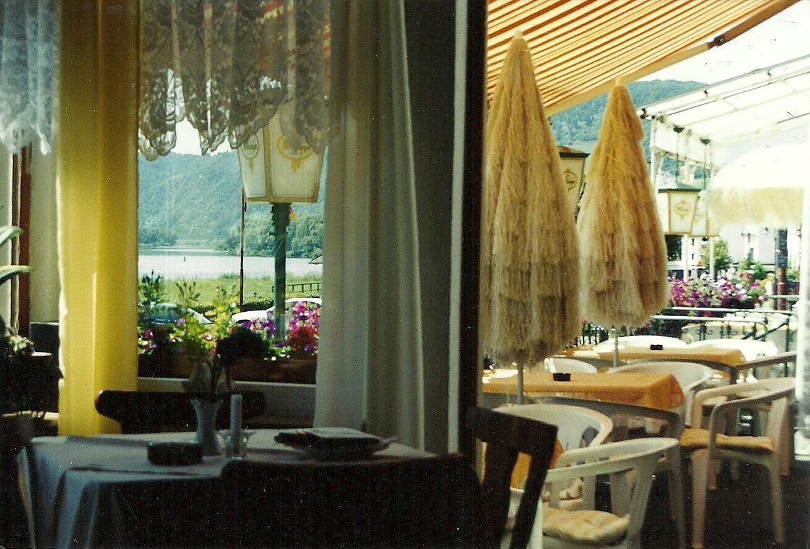 Gasthaus Zur Traube Hatzenport Exterior photo